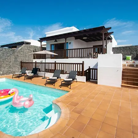 Stylish 6 Bedroom Princesa - Beside Beach&waterpark Playa Blanca (Lanzarote)